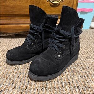 Bearpaw Lace-Up Ankle Boots